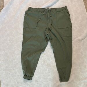 Sonoma Women's Olive Green Jogger Pants